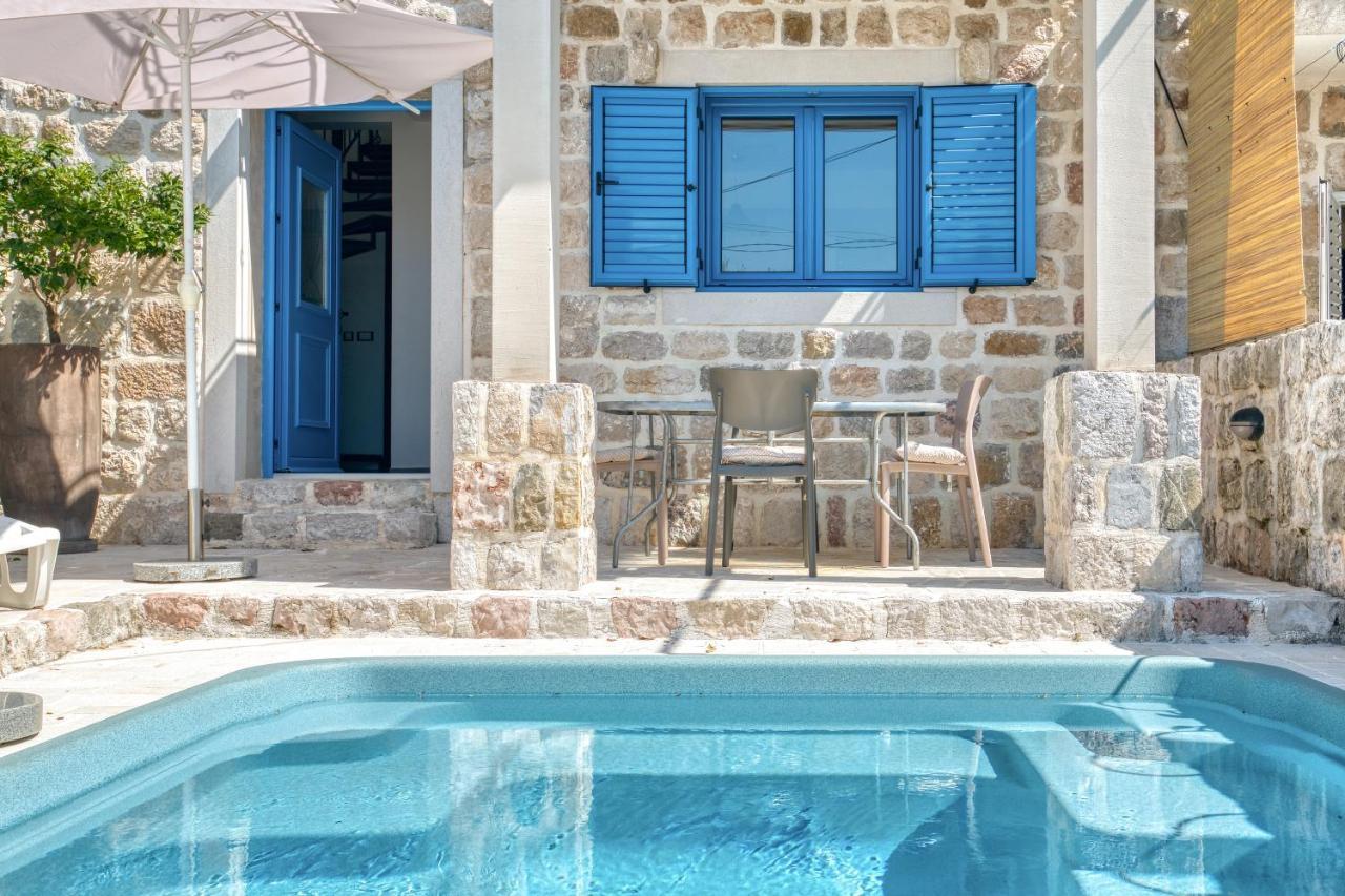 Old Olive Villa